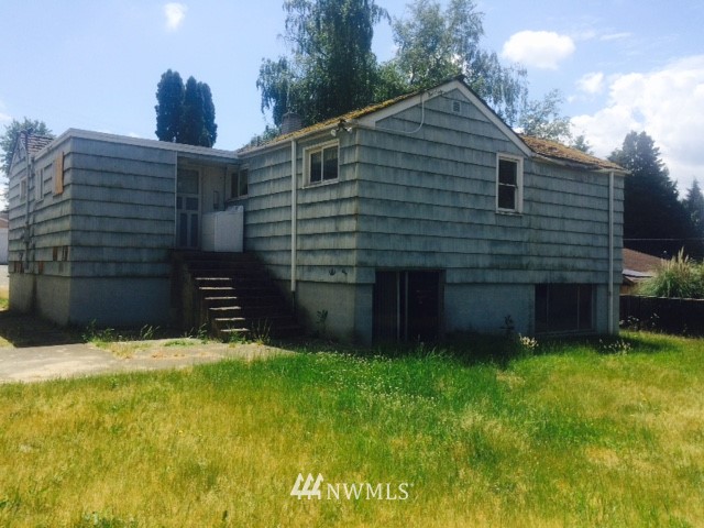 1444 North 28th Street Renton, WA 98056 - Photo 3 of 6