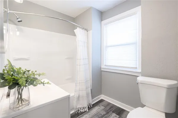 $279,900 | 3200 Lockridge Avenue, Kansas City, MO 64128