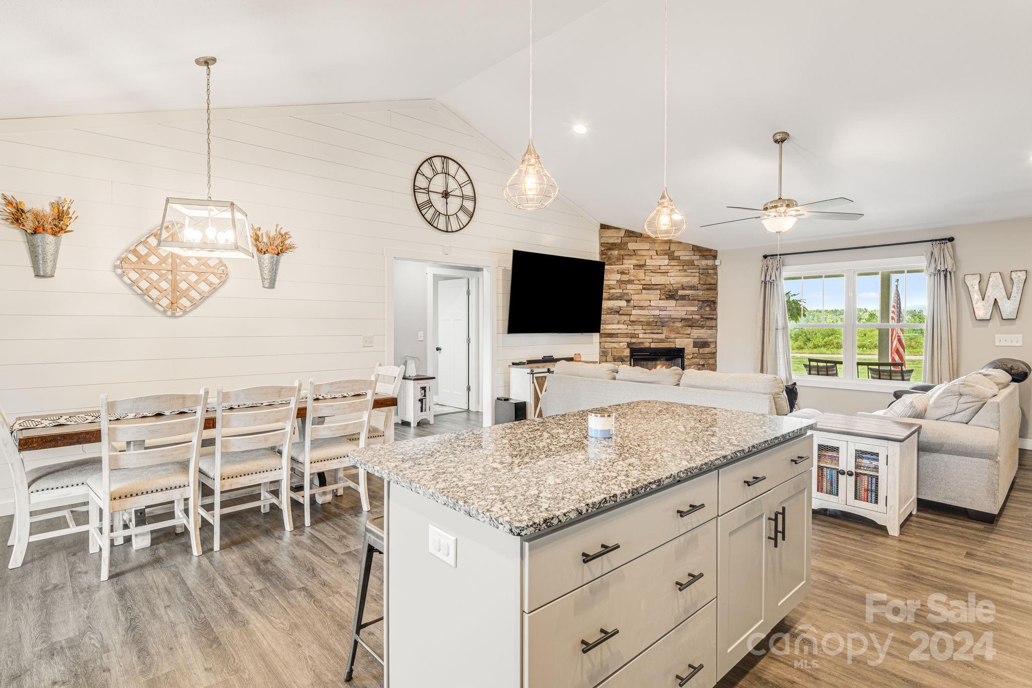 258 Clarks Chapel Road Weaverville, NC 28787 - Photo 15 of 30 Gallery Image 15