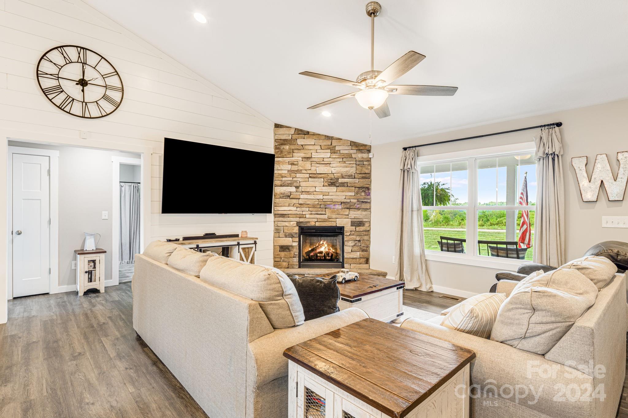 258 Clarks Chapel Road Weaverville, NC 28787 - Photo 8 of 30 Gallery Image 8