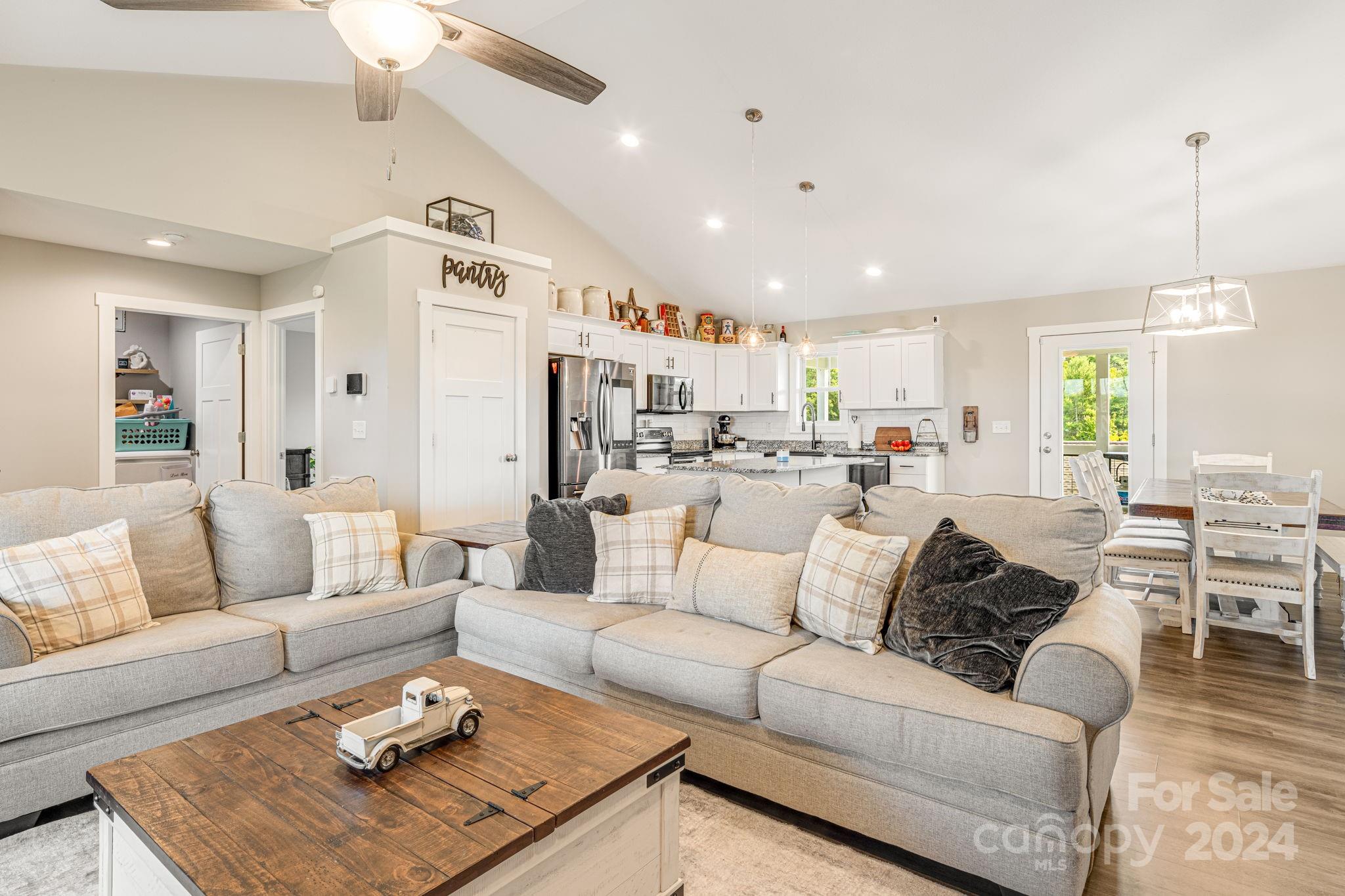 258 Clarks Chapel Road Weaverville, NC 28787 - Photo 10 of 30 Gallery Image 10