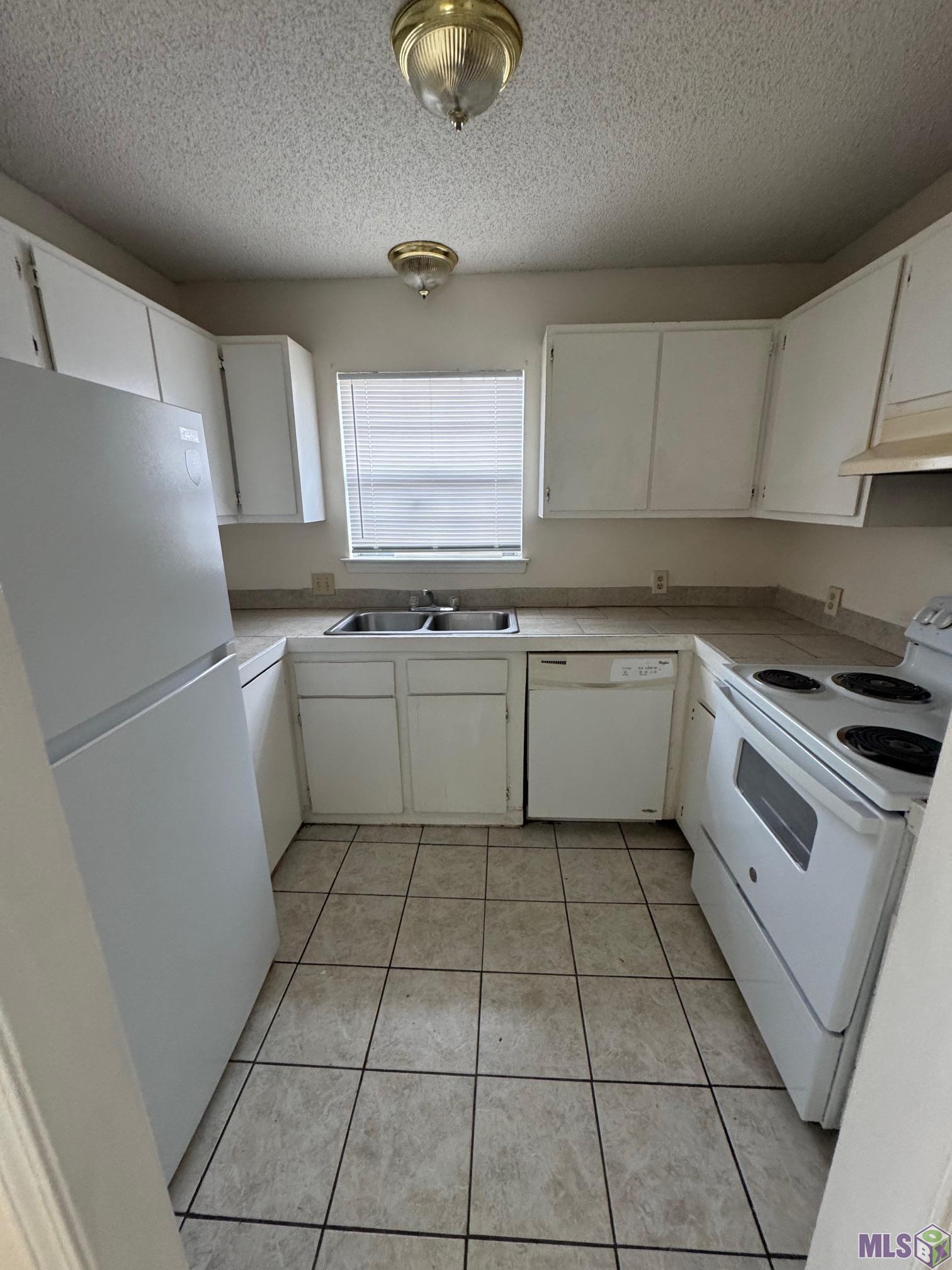 984 West Mc Kinley Street Baton Rouge, LA 70802 - Photo 2 of 9