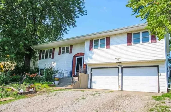 $259,900 | 7700 Trail Road, Meriden, KS 66512