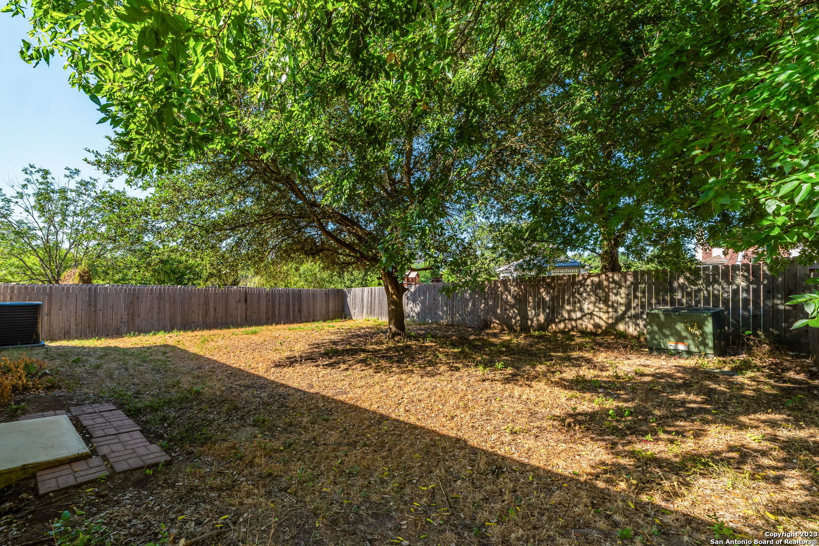 8422 Parry Path Converse, TX 78109 - Photo 35 of 36 a backyard of a house with lots of green space