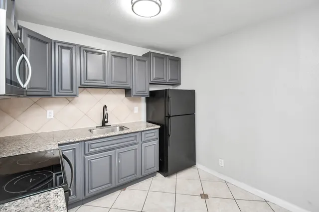 $900 | 116 Marian Street, Unit 4, Baytown, TX 77520