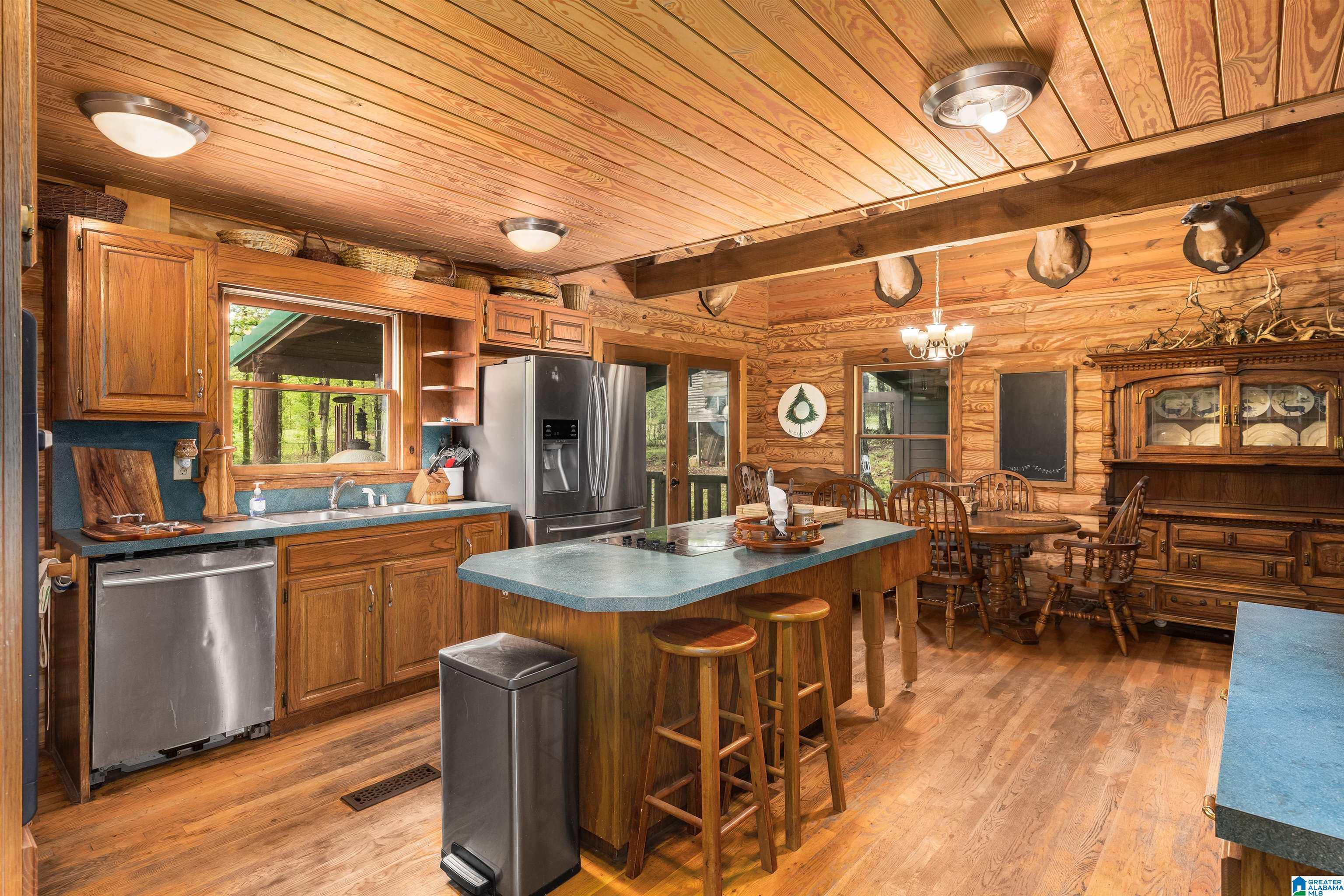 250 Crosscut Road Alabaster, AL 35007 - Photo 4 of 51