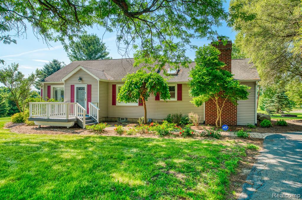 5324 Faussett Road Howell, MI 48855 - Photo 1 of 54 Gallery Image 1