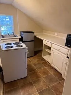 $1,075 | 621 West Gandy Street, Denison, TX 75020