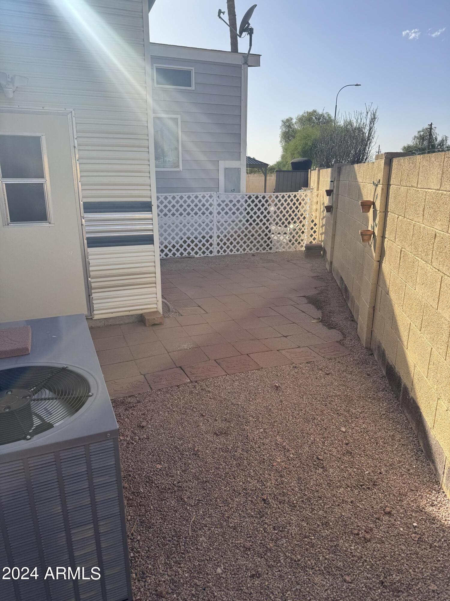 262 West Kiowa Circle Apache Junction, AZ 85119 - Photo 11 of 13 a view of entryway