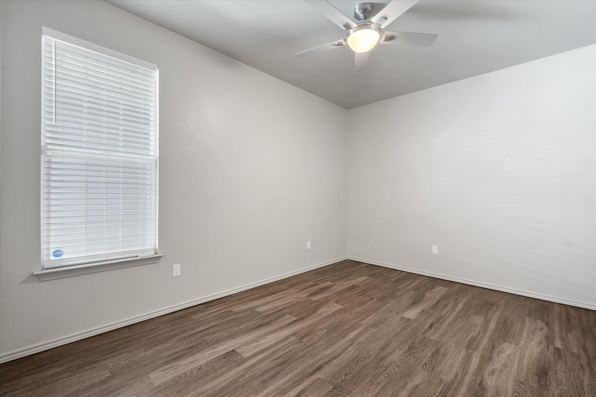 2119 10th Street Lubbock, TX 79401 - Photo 16 of 27 23-2119 10th St6113