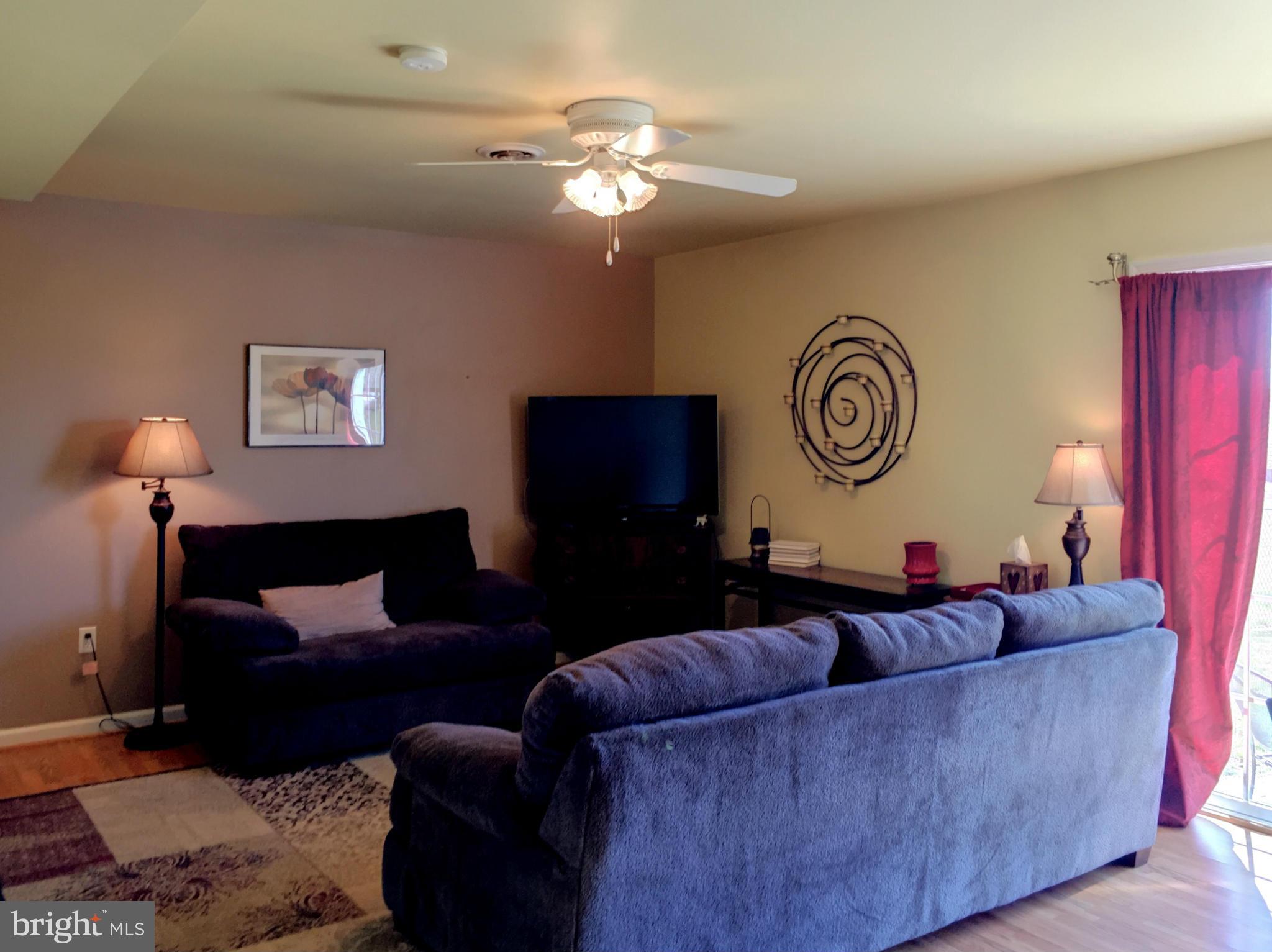 179 Mill Road Chambersburg, PA 17201 - Photo 15 of 20 Living Room