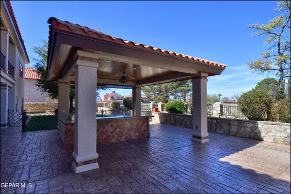 $797,000 | 1605 Billy Casper Drive, El Paso, TX 79936