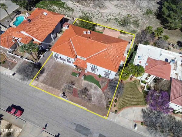 $797,000 | 1605 Billy Casper Drive, El Paso, TX 79936