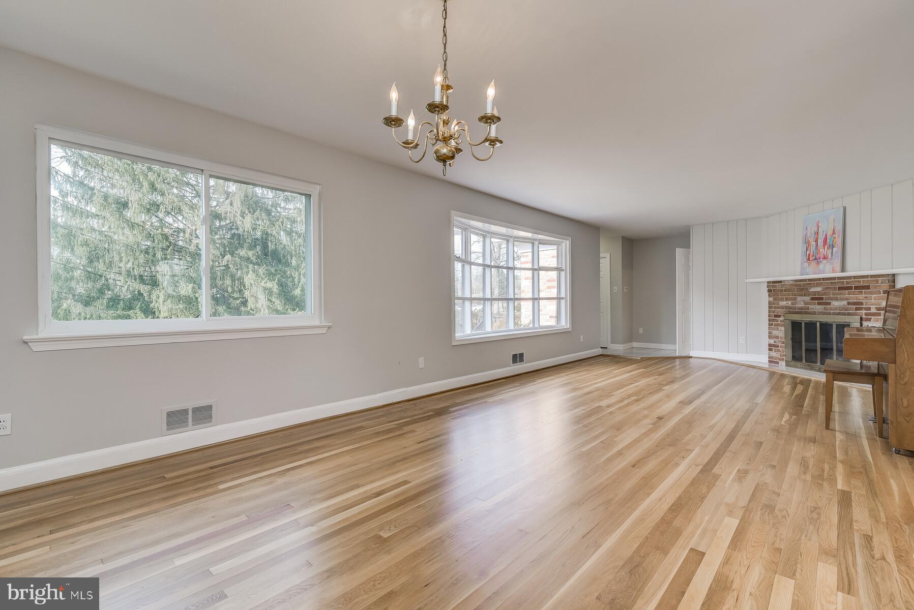 14813 Harold Road Silver Spring, MD 20905 - Photo 15 of 79 Dining Room