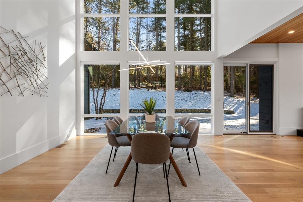 77 Kings Grant Road Weston, MA 02493 - Photo 11 of 38