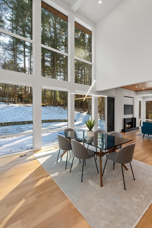 77 Kings Grant Road Weston, MA 02493 - Photo 12 of 38