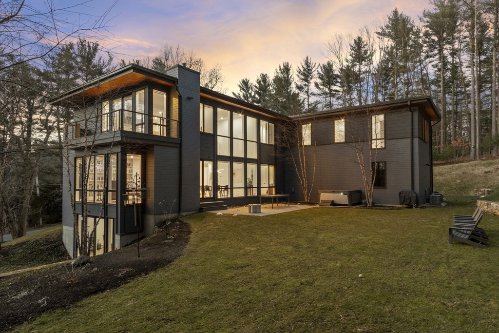 77 Kings Grant Road Weston, MA 02493 - Photo 3 of 38