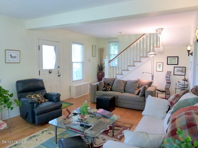 46 Stratton Road Williamstown, MA 01267 - Photo 17 of 21 Living Room.view1