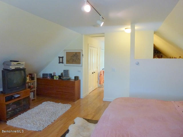 46 Stratton Road Williamstown, MA 01267 - Photo 9 of 21 Master BR.view2