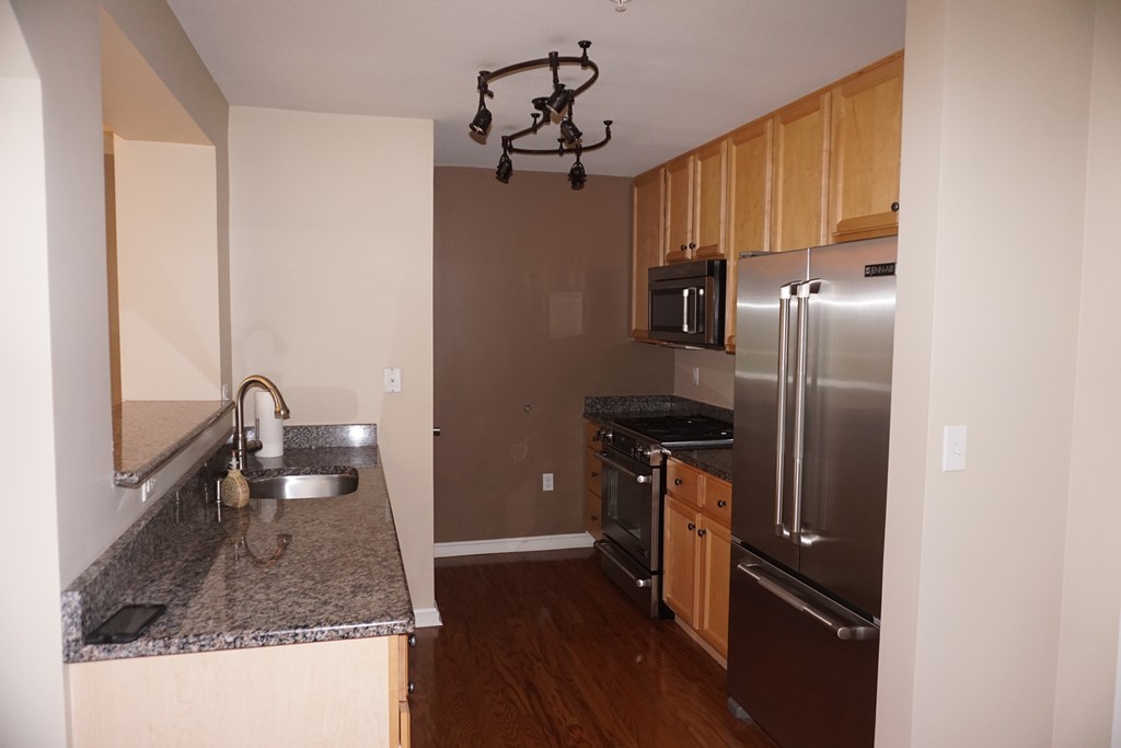 36 Village Road, Unit 613 Middleton, MA 01949 - Photo 6 of 27