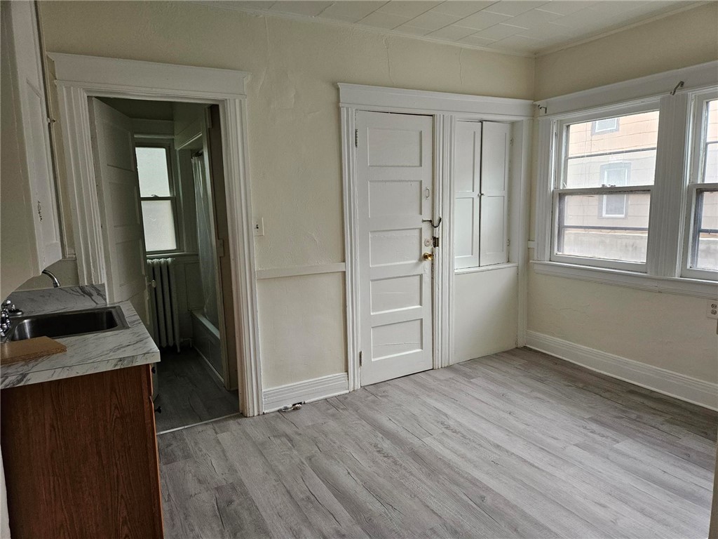 3-3.5 Sumner Park Rochester, NY 14607 - Photo 2 of 24