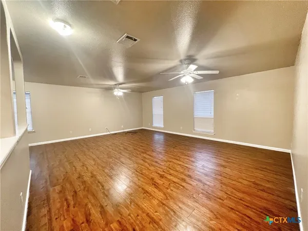 $2,175 | 364 Starling Creek, New Braunfels, TX 78130