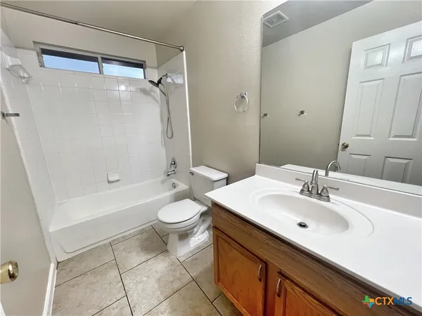 $2,175 | 364 Starling Creek, New Braunfels, TX 78130