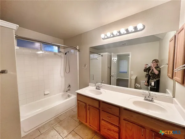 $2,175 | 364 Starling Creek, New Braunfels, TX 78130