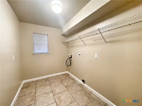 $2,175 | 364 Starling Creek, New Braunfels, TX 78130