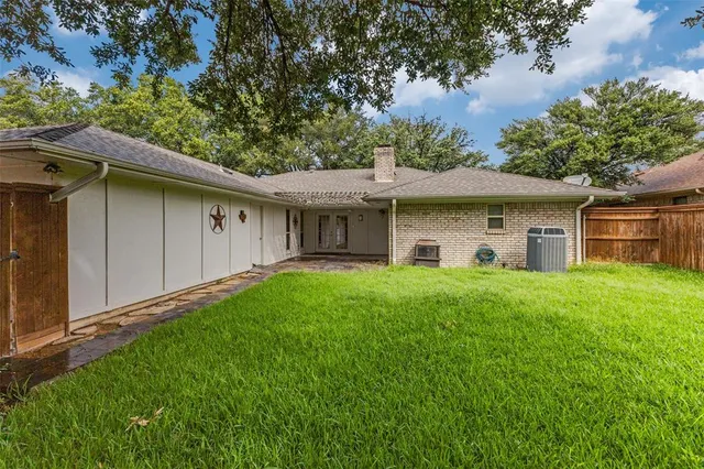 $575,000 | 7422 Foxworth Drive, Dallas, TX 75248