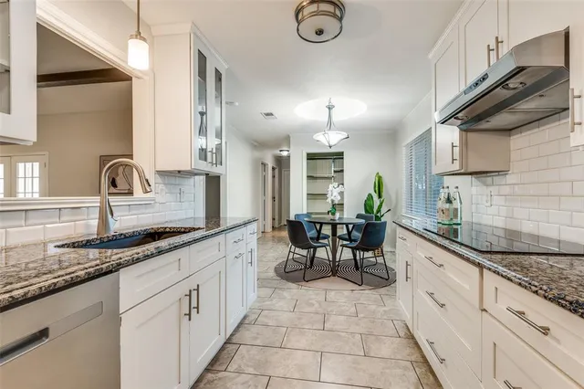 $575,000 | 7422 Foxworth Drive, Dallas, TX 75248