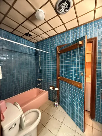 $575,000 | 260 East South Street, Long Beach, CA 90805