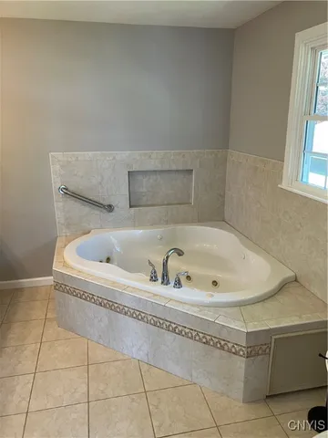 $599,000 | 6433 Long Point Road, Cicero, NY 13029