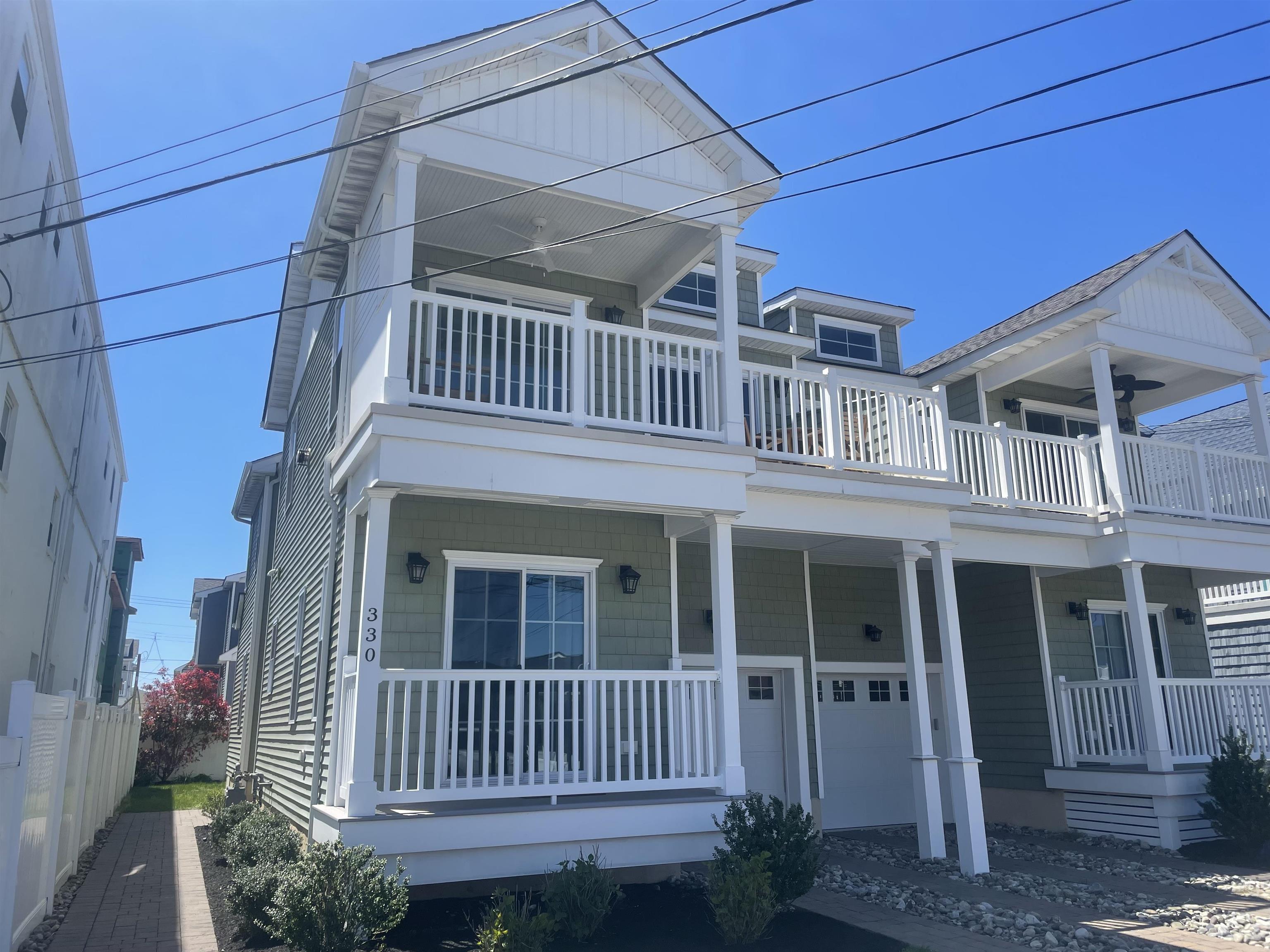 330 East St Paul Ave