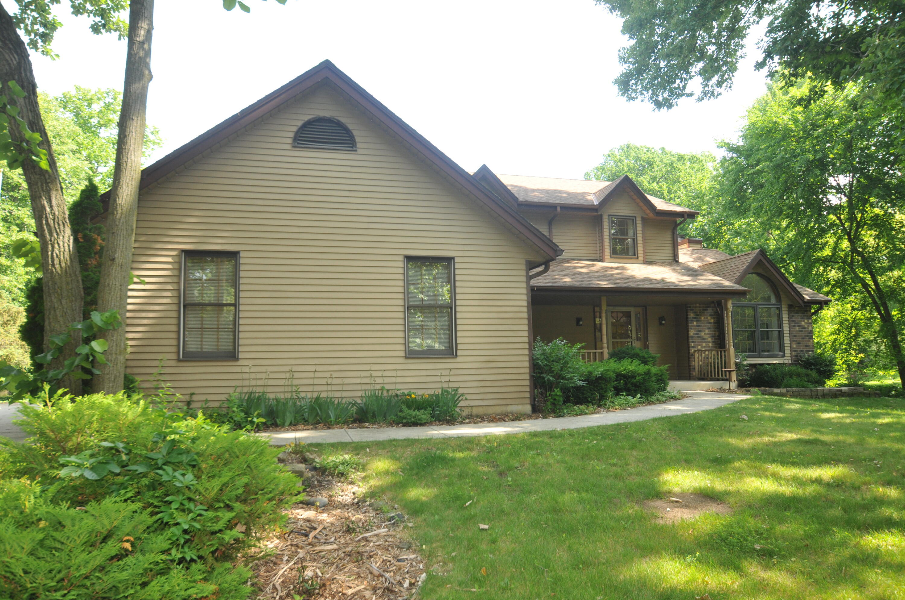 2436 5 1/2 Mile Road Caledonia, WI 53402 - Photo 2 of 44 DSC_0893