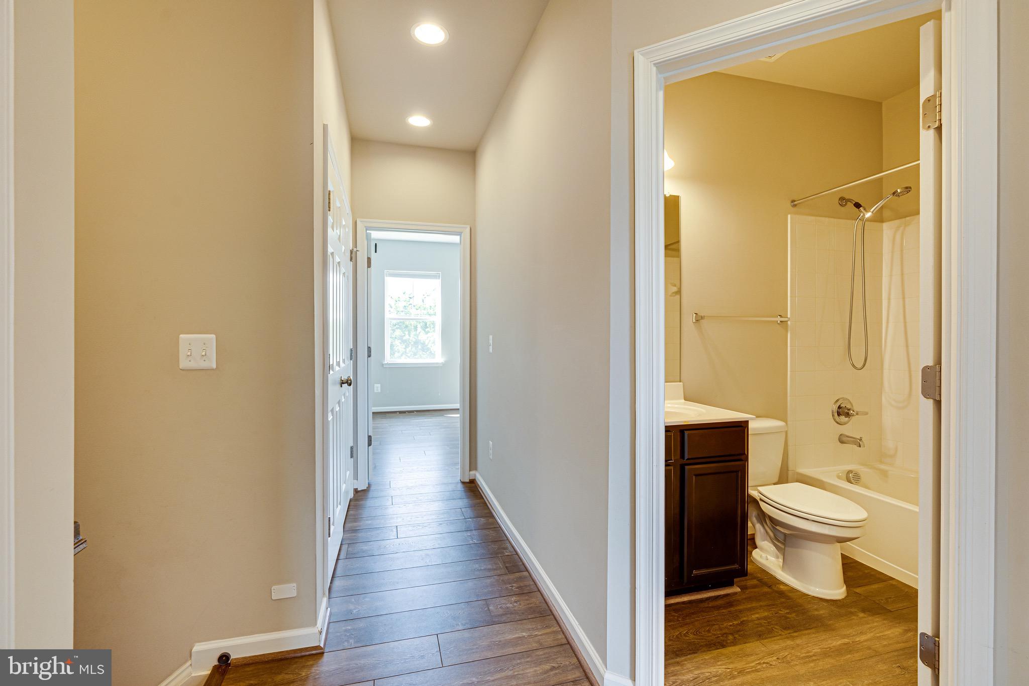 14263 Travilah Road Rockville, MD 20850 - Photo 21 of 38