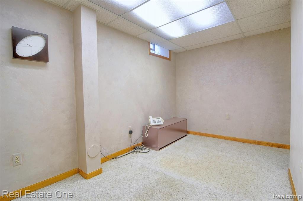 561 Kentucky Drive Rochester Hills, MI 48307 - Photo 18 of 23