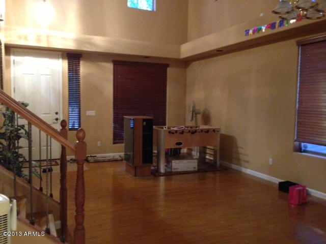 2620 West Maldonado Road Phoenix, AZ 85041 - Photo 3 of 9 maldonadolivingrom