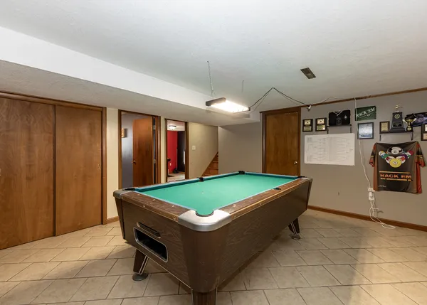 a view of utility room