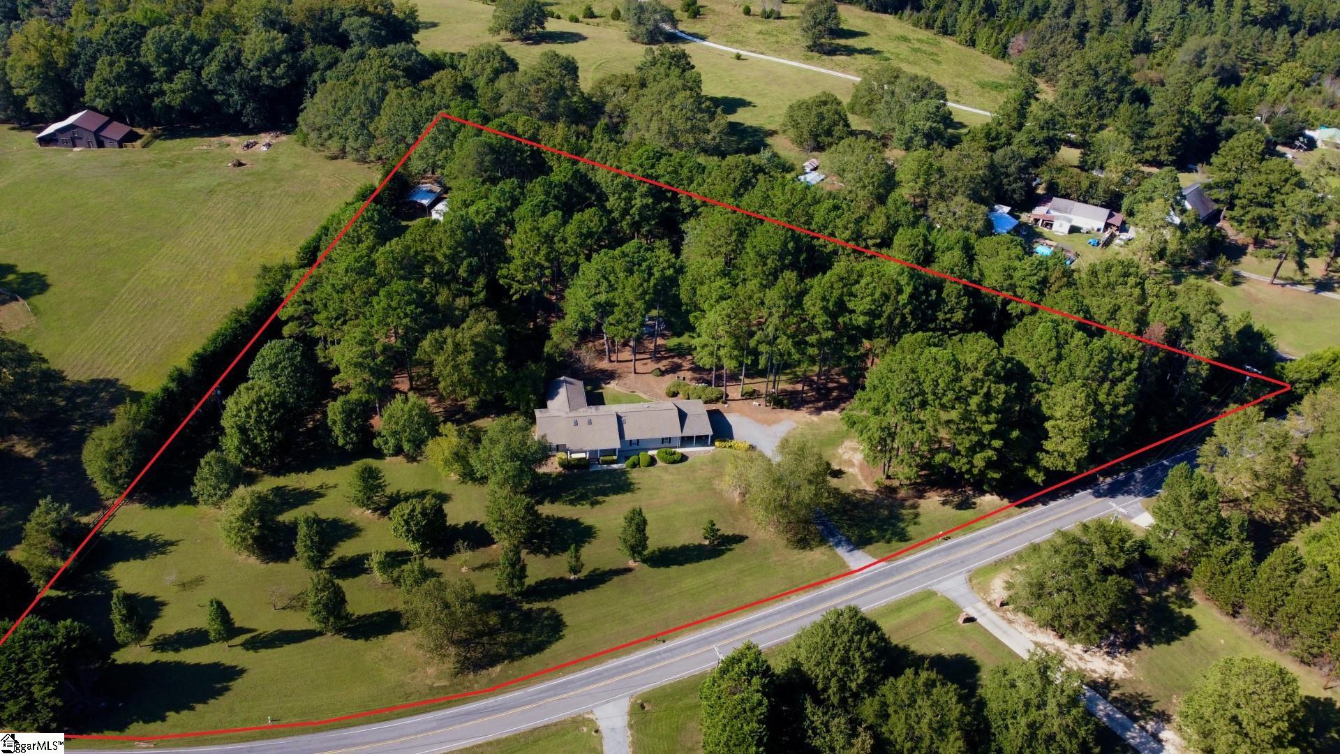 126 Tall Pines Road Fountain Inn, SC 29644 - Photo 2 of 36