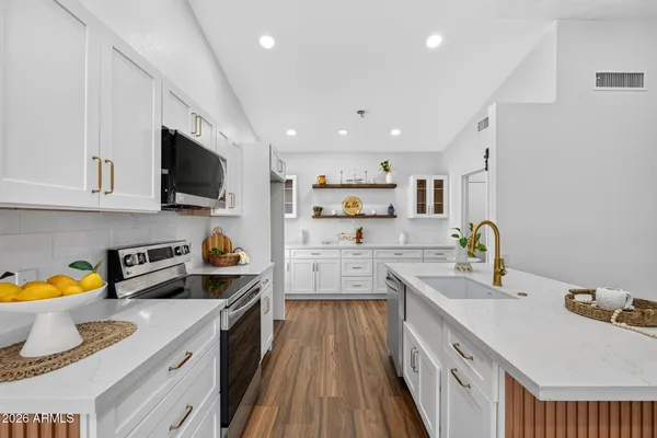 $488,000 | 6321 West Beryl Avenue, Glendale, AZ 85302