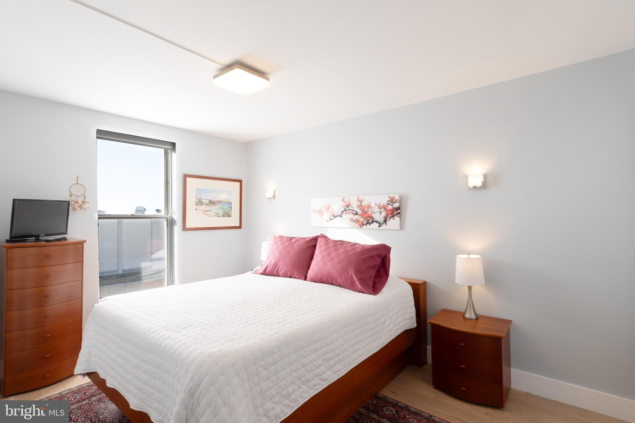 601 Pennsylvania Avenue Northwest, Unit 1407 Washington, DC 20004 - Photo 9 of 20