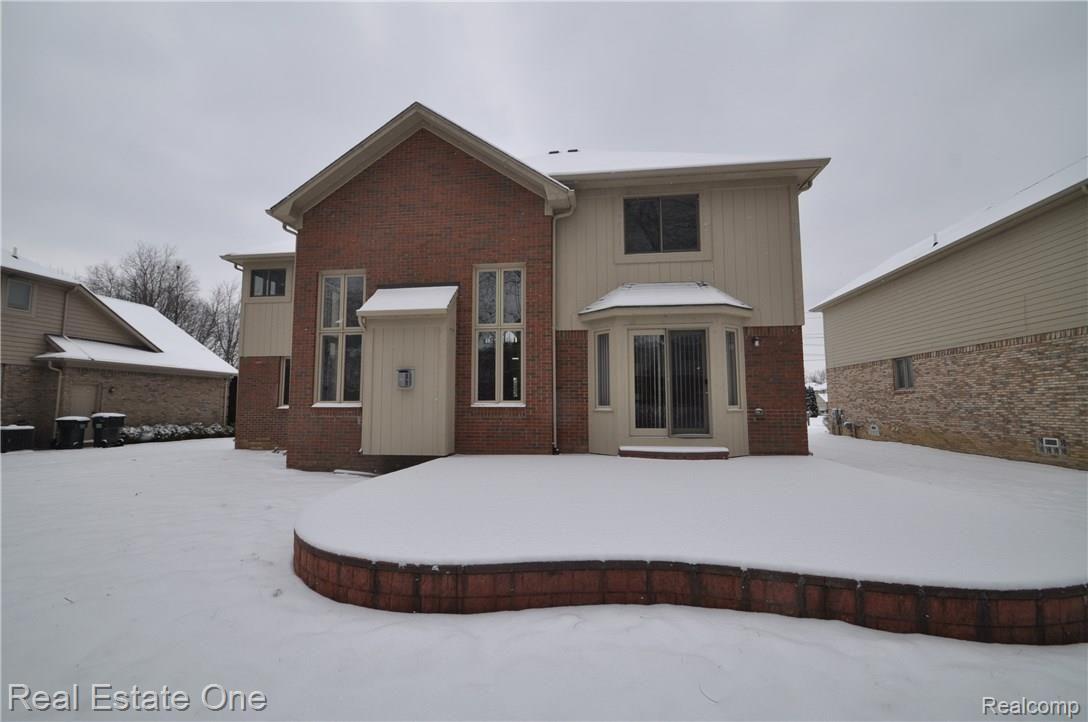 331 Mystic Valley Rochester, MI 48307 - Photo 39 of 39 40.JPG