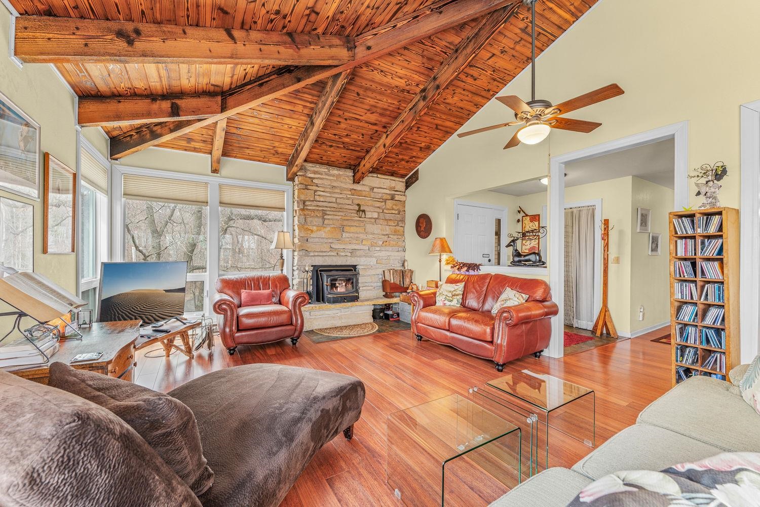 S6185 Bluff Road, Unit 4 Merrimac, WI 53561 - Photo 3 of 34