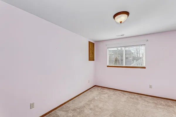 $299,900 | 2101 East Brookstone Street, Derby, KS 67037