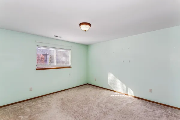 $299,900 | 2101 East Brookstone Street, Derby, KS 67037