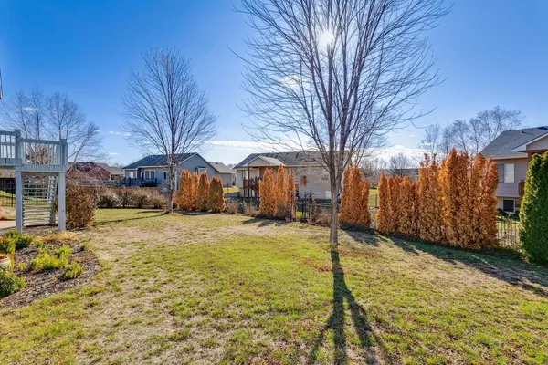 $299,900 | 2101 East Brookstone Street, Derby, KS 67037