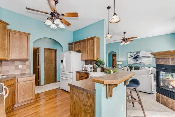 $299,900 | 2101 East Brookstone Street, Derby, KS 67037