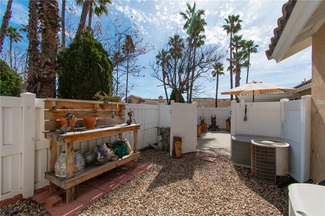 $289,500 | 440 La Costa Drive, Banning, CA 92220