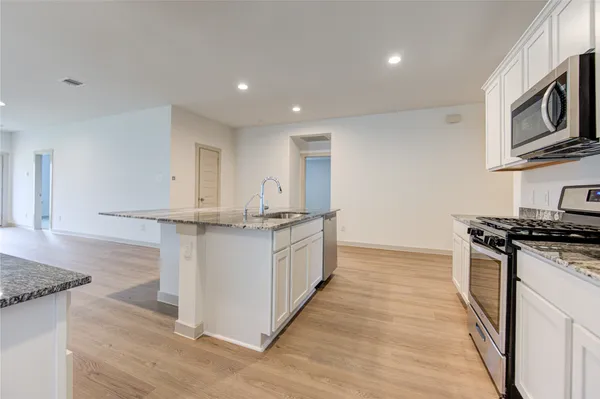 $2,750 | 7715 Smooth Vly Court, Rosharon, TX 77583